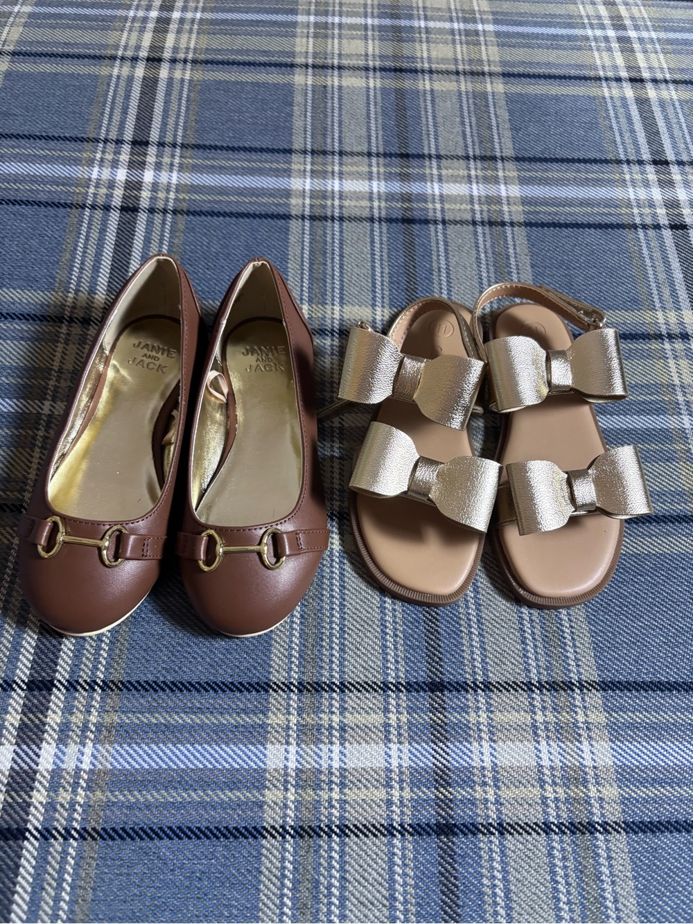Janie and Jack Bridle Bit Flats Dress Shoes & Cat & Jack Gold Sandals Size 11/12